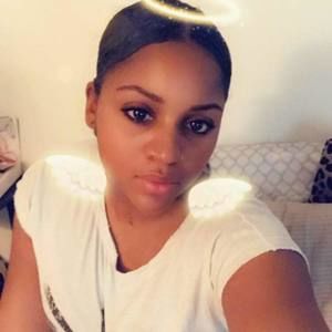 Meet your Posher, Mika